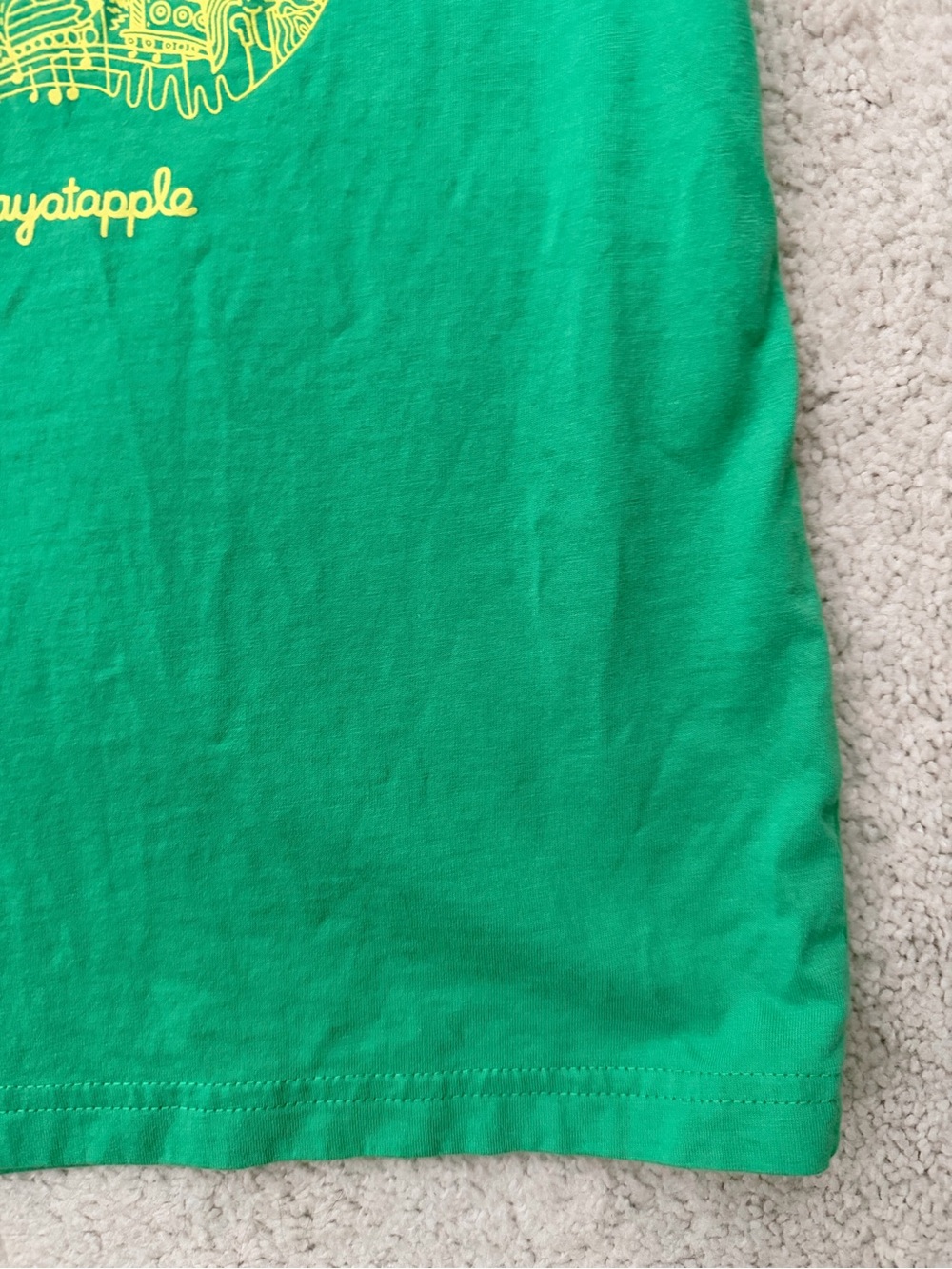 Apple Green Tee with Yellow Apple Graphic - Picture 4 of 7